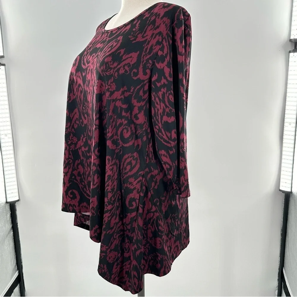 Faded Glory top size 3X 22-24W purple black Paisley asymmetrical hem career
